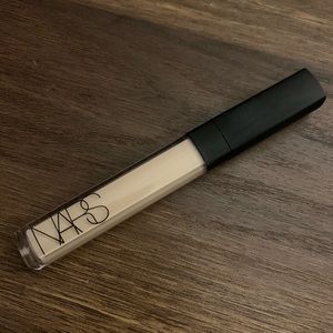 BRAND NEW NARS CONCEALER